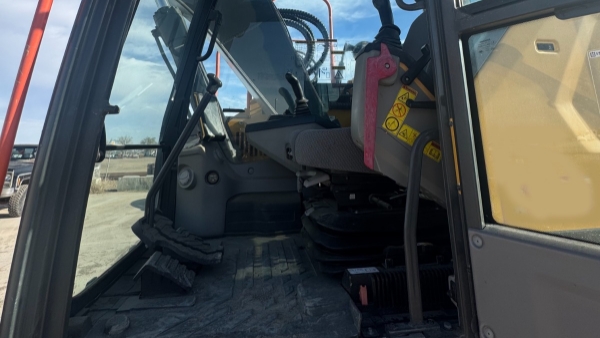 2017 Volvo ECR145EL thumbnail 8