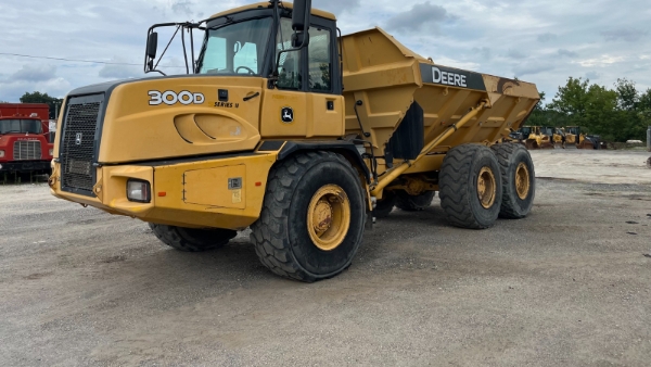 2012 Deere D300D II thumbnail 3