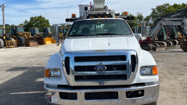 2013 Ford F750  thumbnail 8