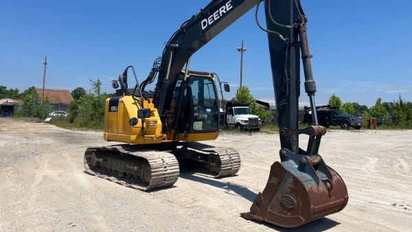 2018 Deere 135G thumbnail 4