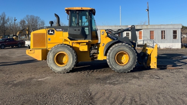 2019 Deere 524L thumbnail 4