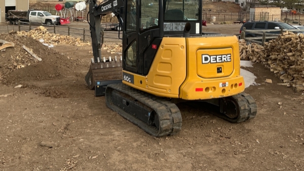 2018 Deere 60G thumbnail 2