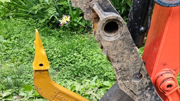 2025 Kubota KX040-4 thumbnail 7