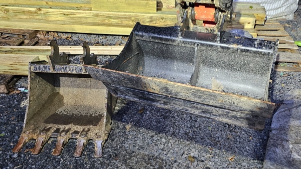 2025 Kubota KX040-4 thumbnail 6