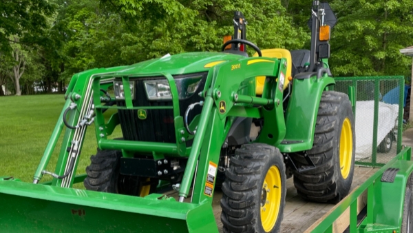 2021 Deere 3025E thumbnail 2