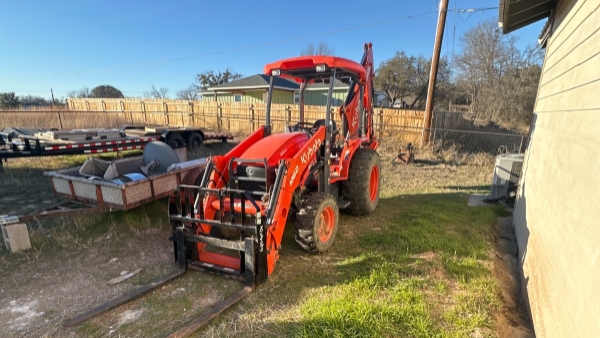 2023 Kubota M62 thumbnail 2