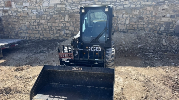 2015 JCB 205T thumbnail 3