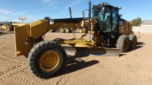 2017 Caterpillar 12M3 AWD thumbnail 2