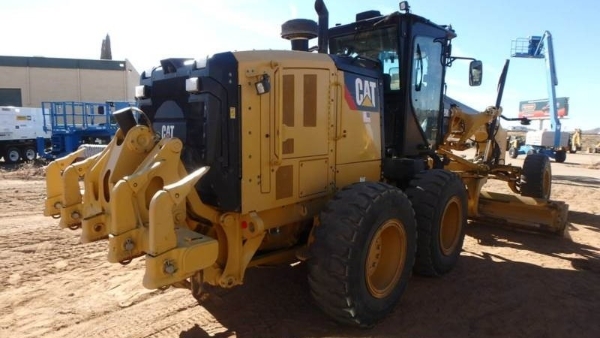 2018 Caterpillar 12M3 AWD thumbnail 3