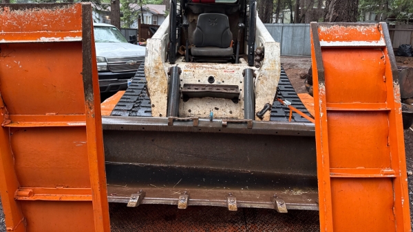 2005 Bobcat T250 thumbnail 4
