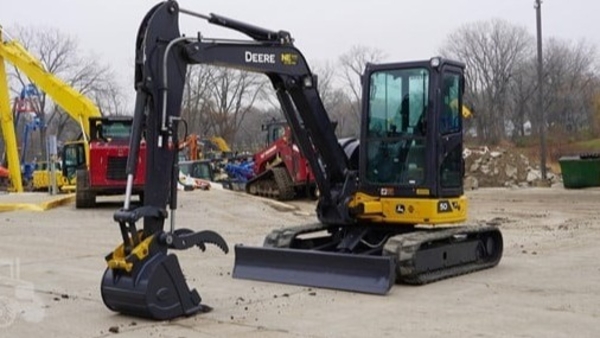 2024 Deere 50P-TIER thumbnail 3