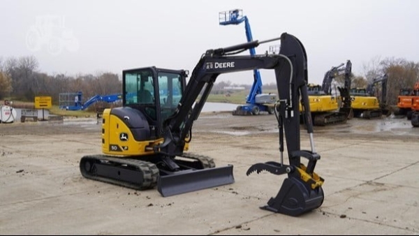 2024 Deere 50P-TIER thumbnail 2