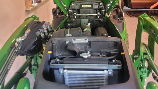2024 Deere 1025R thumbnail 6