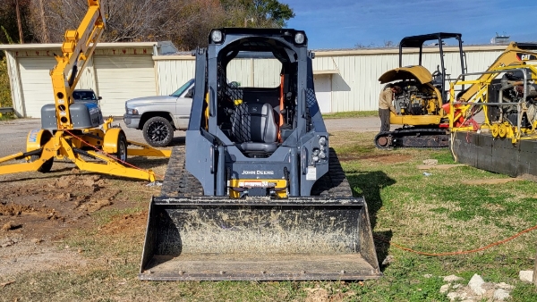 2023 Deere 317G thumbnail 2