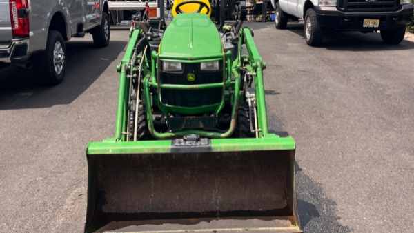 2015 Deere 1025R thumbnail 2