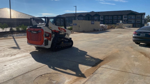 2024 Bobcat T66 thumbnail 2