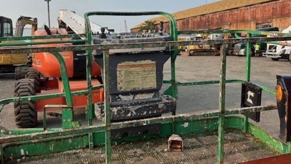 2004 JLG 800AJ thumbnail 2