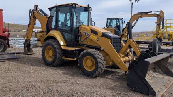 2023 Caterpillar 420 XE thumbnail 3