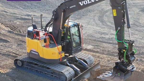 2023 Volvo ECR235EL thumbnail 2