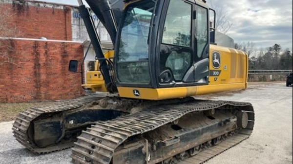 2023 Deere 300 P TIER thumbnail 3