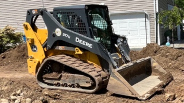 2019 Deere 317CAB thumbnail 2