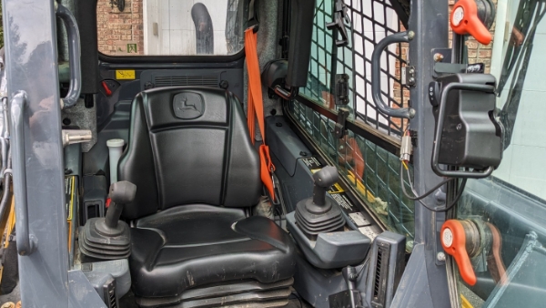 2019 Deere 320G thumbnail 7
