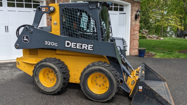 2019 Deere 320G thumbnail 3