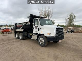 2020 Freightliner 114SD thumbnail 4