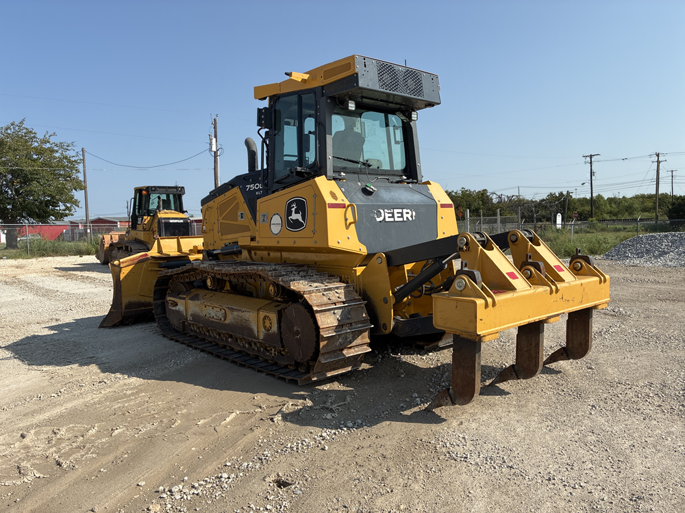 2021 Deere 750L thumbnail 3