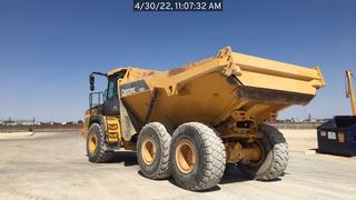 2018 Deere 310E thumbnail 2