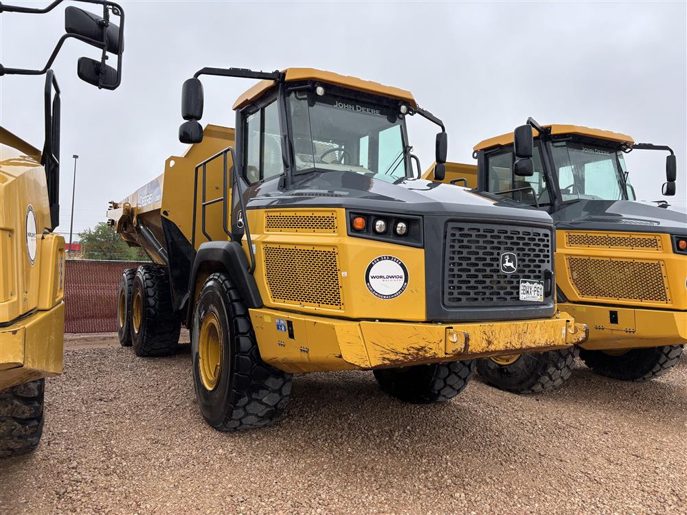 2018 Deere 310E thumbnail 3