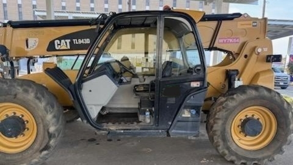 2016 Caterpillar TL943D thumbnail 2
