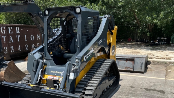 2024 Deere 317G thumbnail 3