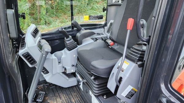 2023 Kubota KX040-4 thumbnail 6