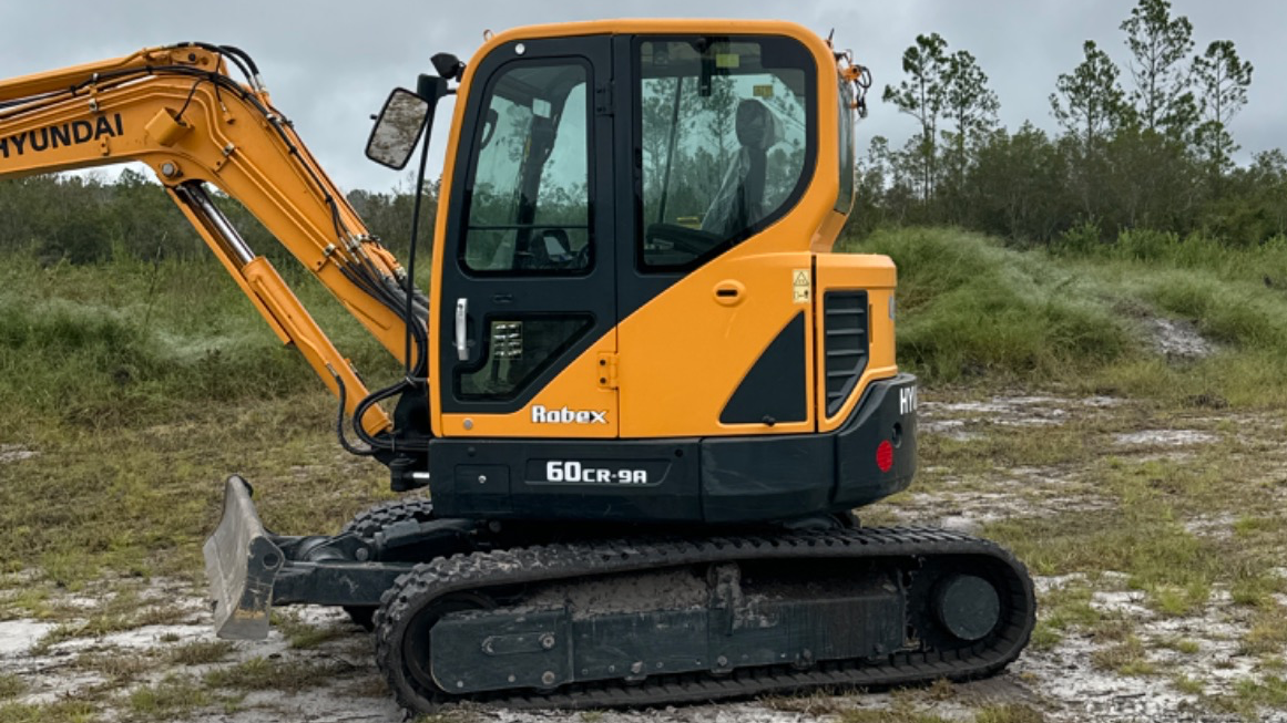 Rent this 2018 Mini Excavator Hyundai ROBEX 60CR-9A located in Hosford, FL