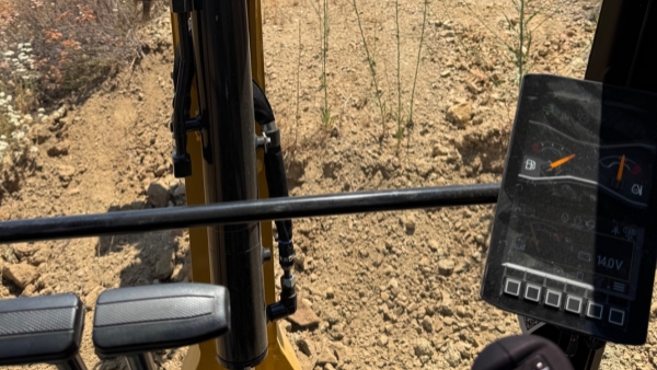 2024 Caterpillar 301.7CR thumbnail 4