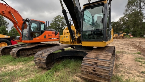 2020 Deere 210G LC thumbnail 2