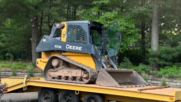 2017 Deere 323E thumbnail 3