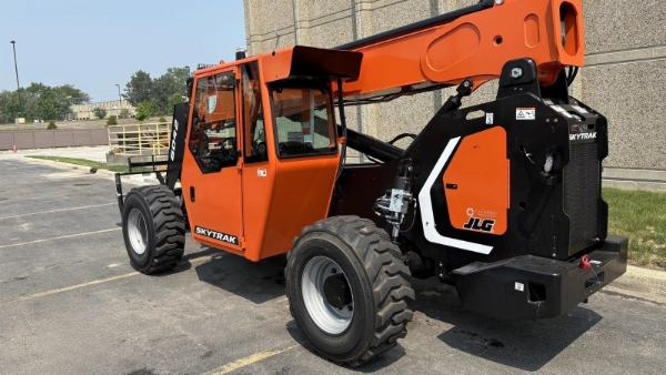 2025 JLG 6042 thumbnail 5