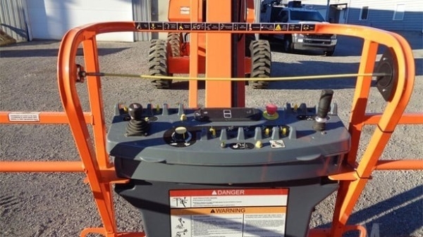 2024 JLG 660SJ - Image 1