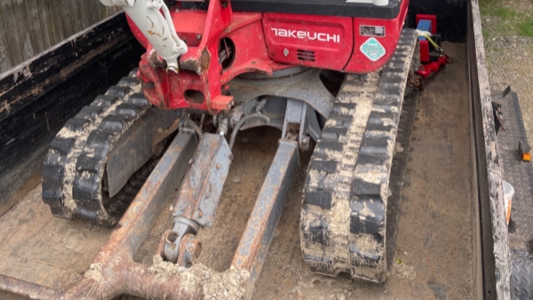 2018 Takeuchi TB230 thumbnail 4