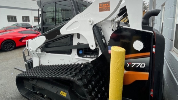 2023 Bobcat T770 thumbnail 3