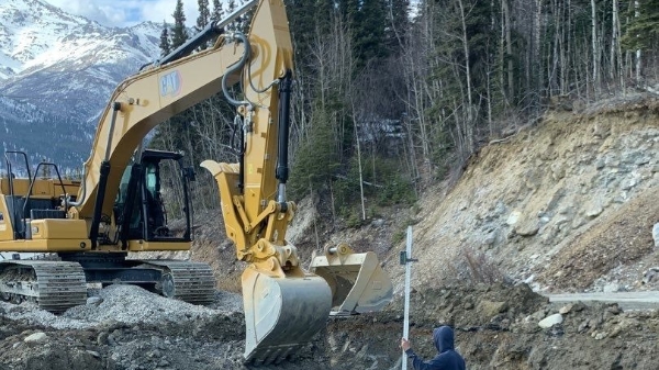 2022 Caterpillar 320GC thumbnail 2