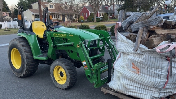 2023 Deere 3025E thumbnail 2