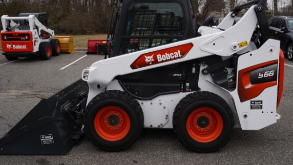 2022 Bobcat S76 thumbnail 2
