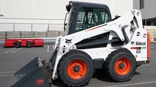 2016 Bobcat S650 thumbnail 2
