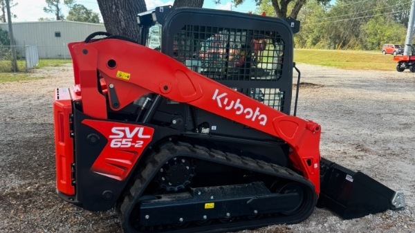 2024 Kubota SVL65-2 thumbnail 2