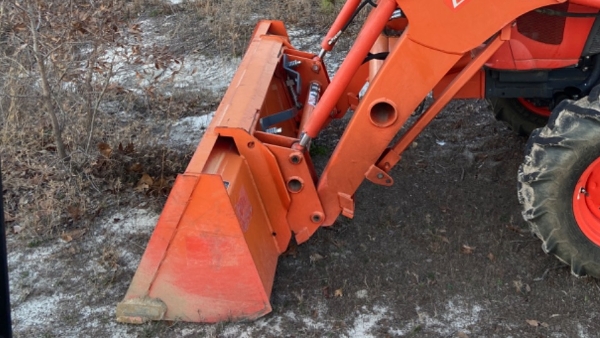 2013 Kubota L4600 thumbnail 2