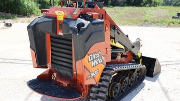 2023 Ditch Witch SK800 thumbnail 3