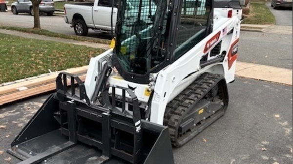 2025 Bobcat T450 - Skid Steer image 1